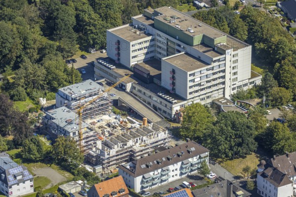 Aerial view, new construction of a residential complex next to the Josef-Hospital, Malteser-Hospital, Hohenhöveler Straße, Klemmestraße, Bockum-Hövel, Hamm, Ruhr area, North Rhine-Westphalia, Germany, DE, Europe, birds-eyes view, aerial view, aerial photography, aerial photography, overview, bird's eye view
