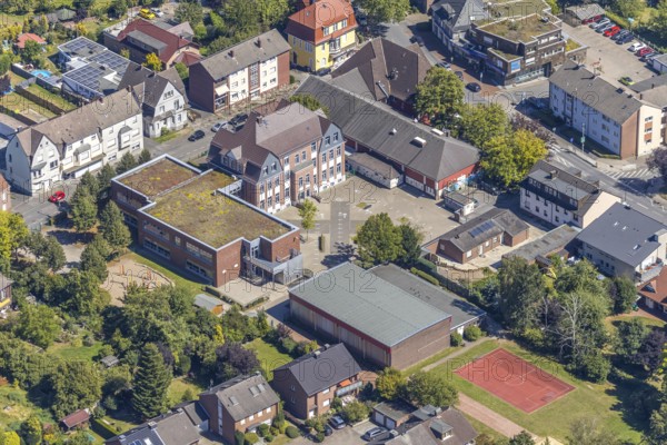 Aerial view, primary school Overbergschule, Bockum-Hövel, Hamm, Ruhr area, North Rhine-Westphalia, Germany, DE, Europe, birds-eyes view, aerial photography, aerial photography, overview, overview, bird's eye view