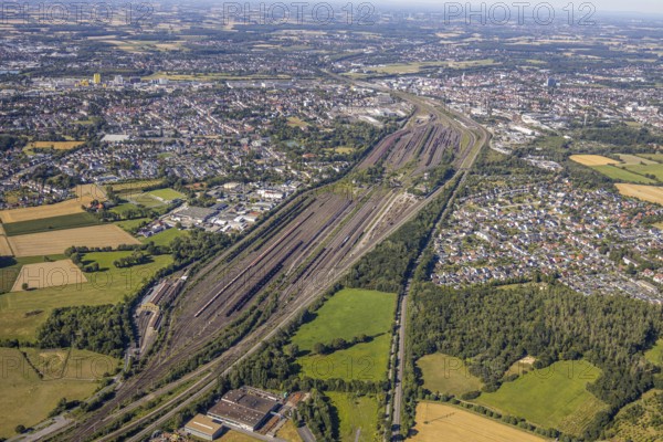 Aerial photo, marshalling yard, overview Lohauserholz, Hamm, Ruhr area, North Rhine-Westphalia, Germany, DE, Europe, birds-eyes, view, aerial photography, aerial photography, overview, bird's eye view, freight, freight yard, goods trains, freight traffic, transport, logistics