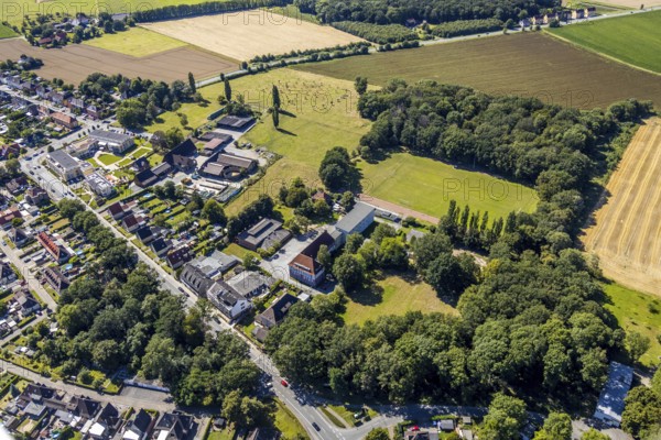 Aerial photo, primary school Josefschule, senior centre St. Josef, Mansfelder Straße, Hamm, Ruhr area, North Rhine-Westphalia, Germany, DE, Europe, birds-eyes, view, aerial photograph, aerial photography, aerial photography, overview, bird's eye view, education, pupils, college, training, school year, homework, class, year group, education, pedagogy, living, in old age, retirement home, old people's home, care for the elderly