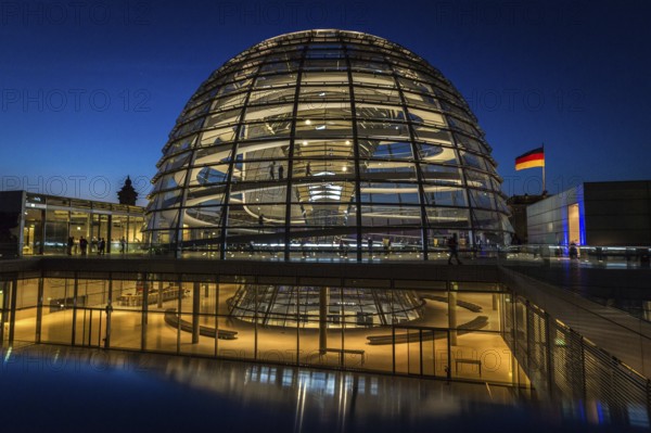 DEU Germany Germany Berlin The dome of the Reichstag designed by Norman Forster