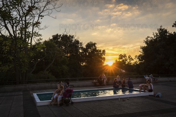 DEU Germany Germany Berlin A temporary swimming pool on the roof terrace of the HKW