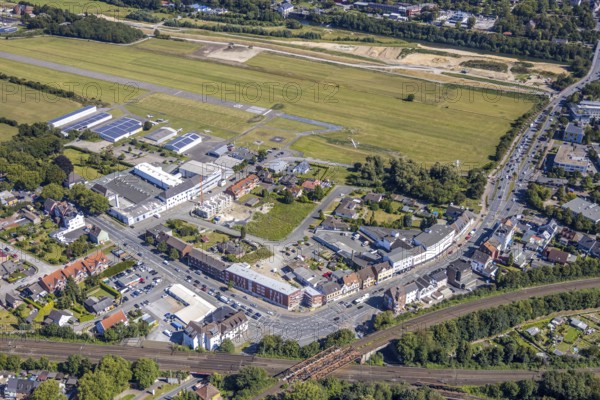 Aerial view, construction area Seeburger Straße, airfield EDLH, Münsterstraße, railway bridges, Hamm, Ruhr area, North Rhine-Westphalia, Germany, DE, Europe, birds-eyes, view, aerial view, aerial photography, aerial photography, overview, bird's eye view, construction, construction area, construction planning, construction areas, railway line, railway network, infrastructure, transport, train traffic, freight traffic, railway network
