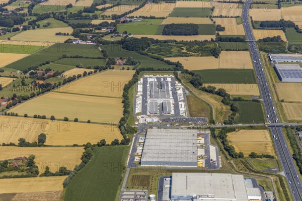 Aerial view, DPD depot in Hamm, truck stop Osterbönener Weg, logistics centre, Hamm, Ruhr area, North Rhine-Westphalia, Germany, DE, Europe, birds-eyes view, aerial view, aerial photography, aerial photography, overview, bird's eye view, truck stop, road block, road narrowing