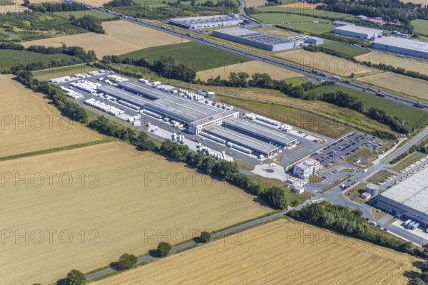 Aerial view, DPD depot in Hamm, truck stop Osterbönener Weg, logistics centre, Hamm, Ruhr area, North Rhine-Westphalia, Germany, DE, Europe, birds-eyes view, aerial view, aerial photography, aerial photography, overview, bird's eye view, truck stop, road block, road narrowing