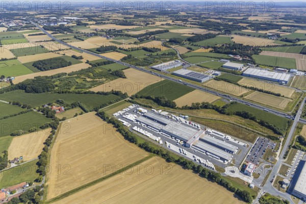 Aerial view, DPD depot in Hamm, truck stop Osterbönener Weg, logistics centre, Hamm, Ruhr area, North Rhine-Westphalia, Germany, DE, Europe, birds-eyes view, aerial view, aerial photography, aerial photography, overview, bird's eye view, truck stop, road block, road narrowing