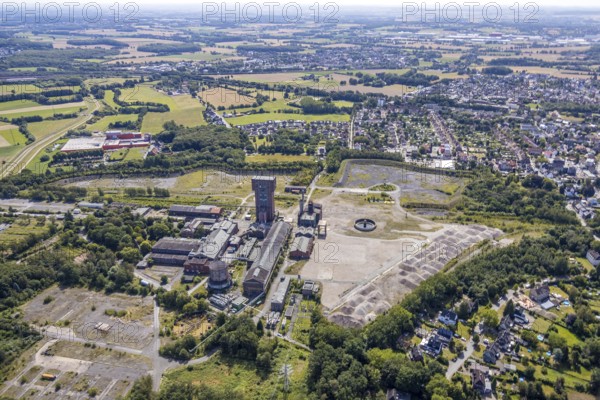 Aerial view, Former Ost colliery, Old Heinrich-Robert colliery, Hammerhead tower, former colliery, Wiescherhöfen, Hamm, Ruhr area, North Rhine-Westphalia, Germany, DE, Europe, birds-eyes, view, aerial photography, aerial photography, overview, bird's eye view, mine, structural change