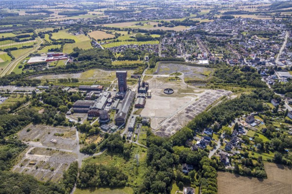 Aerial view, Former Ost colliery, Old Heinrich-Robert colliery, Hammerhead tower, former colliery, Wiescherhöfen, Hamm, Ruhr area, North Rhine-Westphalia, Germany, DE, Europe, birds-eyes, view, aerial photography, aerial photography, overview, bird's eye view, mine, structural change