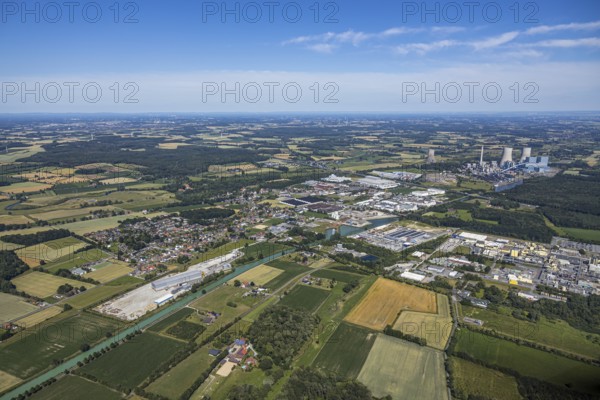 Aerial view, overview Hamm-Uuentrop, Datteln-Hamm-Canal, Hamm, Ruhr area, North Rhine-Westphalia, Germany, DE, Europe, birds-eyes, view, aerial photography, aerial photography, overview, bird's eye view, Hamm-Uentrop, waterway, shipping traffic, transport, logistics, goods movement, ships, waters