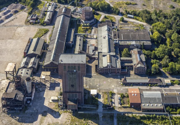 Aerial view, Heinrich-Robert colliery, creative centre, former Verbundbergwerk Ost, coal mining, Pelkum, Hamm, Ruhr area, North Rhine-Westphalia, Germany, DE, Europe, birds-eyes view, aerial photograph, aerial photography, aerial photography, overview, overview, bird's eye view, winding tower, colliery, colliery tower, colliery wasteland, structural change
