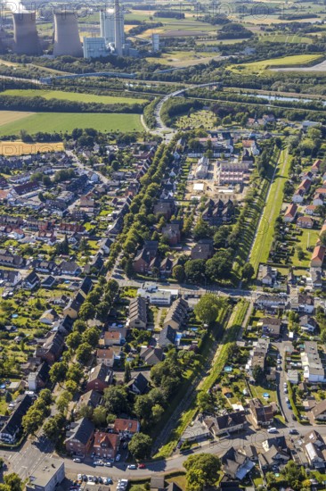 Aerial view, Old sports ground, In the Herringen district, Deutsche Reihenhaus AG, new residential quarter with 49 homes, Herringen, Hamm, Ruhr area, North Rhine-Westphalia, Germany, DE, Europe, birds-eyes view, aerial photograph, aerial photography, aerial photography, overview, bird's eye view