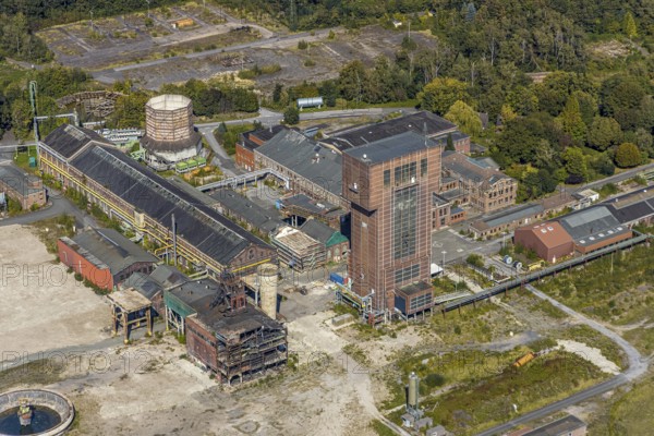 Aerial view, former Ost Heinrich Robert mine, Wiescherhöfen, Hamm, Ruhr area, North Rhine-Westphalia, Germany, Heinrich Robert mine, DE, Europe, industrial plant, industrial site, aerial view, aerial photography, aerial photography, overview, bird's-eye view, former Ost mine, historical, historical site, overview, destroyed building