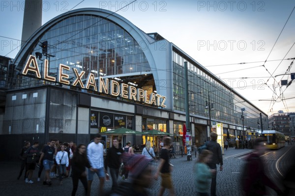 DEU Germany Germany Berlin People at Alexanderplatz railway station