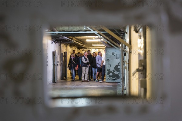 DEU Germany Germany Berlin Open day at the Hohenschönhausen Memorial, the former State Security prison View through the food counter of a cell in the basement, the so-called UBoot
