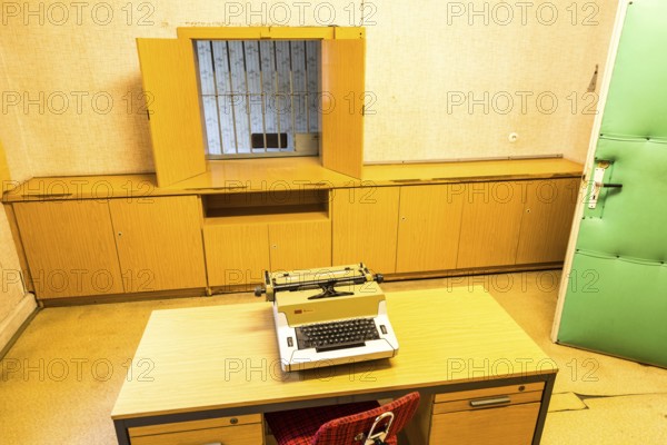 DEU Germany Germany Berlin Open day at the Hohenschönhausen Memorial, the former State Security prison.interrogation room