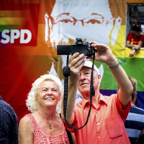 DEU Germany Germany Berlin Christopher Street Day is travelling through the city. Gays, lesbians, transsexuals, intersexuals and straight people celebrate sexual freedom and equality together