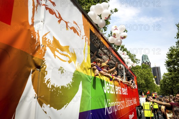 DEU Germany Germany Berlin Christopher Street Day is travelling through the city. Gays, lesbians, transsexuals, intersexuals and straight people celebrate sexual freedom and equality together