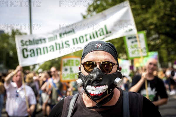 DEU Germany Germany Berlin Christopher Street Day is travelling through the city. Gays, lesbians, transsexuals, intersexuals and straight people celebrate sexual freedom and equality together