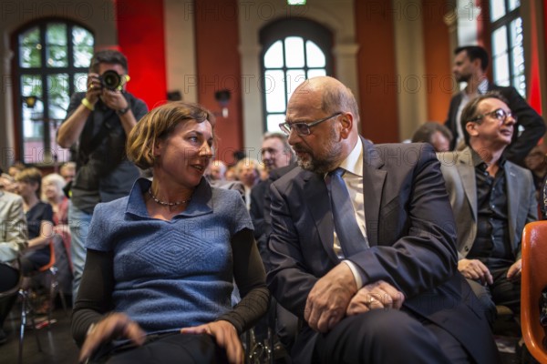 DEU Germany Germany Berlin SPD chancellor candidate Martin Schulz with writer Juli Zeh at an event organised by the SPD Cultural Forum in Berlin's Lapidarium