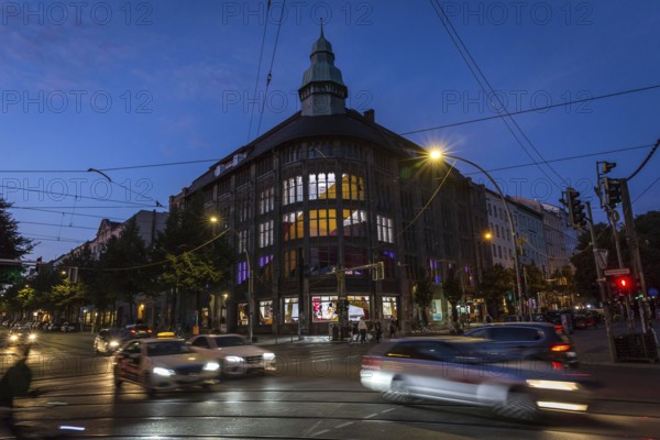 DEU Germany Germany Berlin The CDU's walk-in election programme in the former Jandorf department stores'