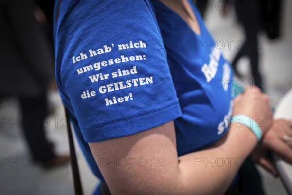 DEU Germany Germany Berlin Election event of the Alternative for Germany AFD with Beatrix von Storch with the British founder of the UKIP party Nigel Farage Participant with T-shirt
