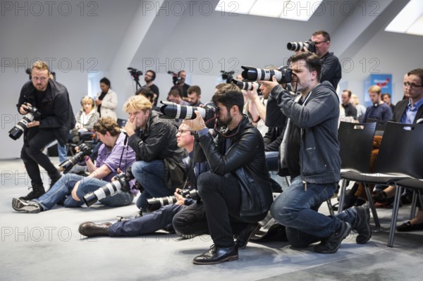 DEU Germany Germany Berlin Election event of the Alternative for Germany AFD with Beatrix von Storch with the British founder of the UKIP party Nigel Farage. Photographers during the press conference