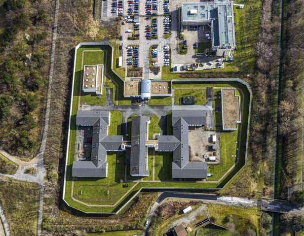 Aerial view, LWL correctional facility, forensic, closed institution, Herne, Ruhr area, North Rhine-Westphalia, Germany, DE, Europe, birds-eyes, view, aerial photography, aerial photography, aerial photography, overview, bird's-eye view, closed, institution, correctional facility, LWL correctional facility