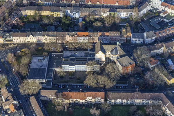 Aerial view, Städt. Gymnasium Eickel, Wanne-Süd, Herne, Ruhr area, North Rhine-Westphalia, Germany, education, educational institution, DE, Europe, Gabelsbergerstraße, grammar school, teaching institute, aerial view, aerial photography, aerial photography, photovoltaics, photovoltaic system, school, solar, solar system, solar energy, solar energy, overview, bird's-eye view, overview