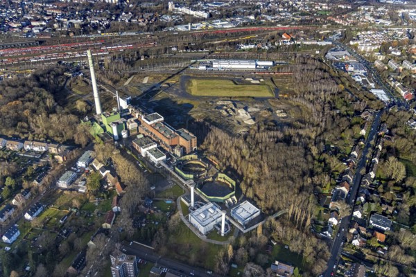 Aerial view, construction site new Stadler Schienenfahrzeuge branch, former General Blumenthal mine site, former Uniper Shamrock power plant, Wanne-Süd, Herne, Ruhr area, North Rhine-Westphalia, Germany, railway tracks, DE, Europe, commercial enterprises, commercial area, commercial site, commercial use, industrial facilities, industrial area, industrial site, Kastanienallee, aerial view, aerial photography, aerial photography, Rhine-Ruhr metropolitan region, overview, bird's-eye view, bird's-eye view, overview