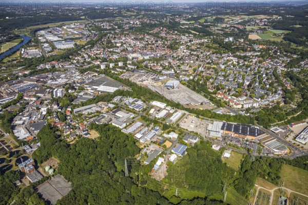 Aerial view, police station Hattingen, commercial area Nierenhofer Straße, Hattingen, Ruhr area, North Rhine-Westphalia, Germany, eye of the law, DE, Ennepe-Ruhr-Kreis, Europe, commercial enterprises, commercial area, commercial park, commercial location, commercial use, industrial area, industrial location, aerial photograph, aerial photography, aerial photography, law enforcement officer, car park, police, police station, police station, state authority, state power, overview, bird's eye view, birds-eyes view, overview