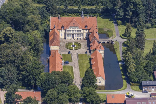 Aerial view, Havixbeck Castle, moated castle, Havixbeck, Münsterland, North Rhine-Westphalia, Germany, castle, castle complex, DE, monument protection, Europe, moat, Havixbeck House, manor house, manor building, courtyard complex, aerial photograph, aerial photography, aerial photography, museum, castle, castle garden, overview, defence system, bird's eye view, moated castle, moat, birds-eyes view, overview