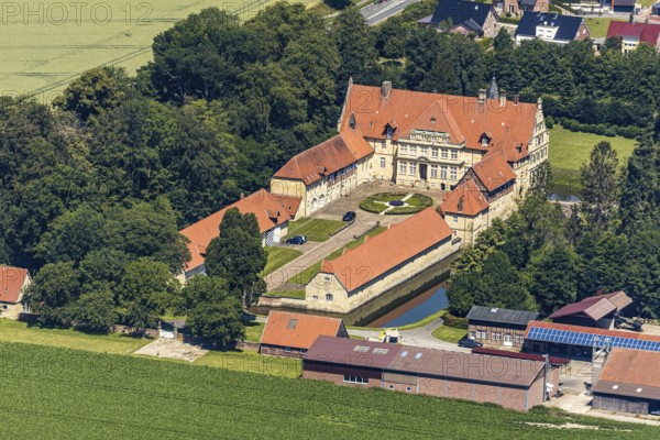 Aerial view, Havixbeck Castle, moated castle, Havixbeck, Münsterland, North Rhine-Westphalia, Germany, castle, castle complex, DE, monument protection, Europe, moat, Havixbeck House, manor house, manor building, courtyard complex, aerial photograph, aerial photography, aerial photography, museum, castle, castle garden, overview, defence system, bird's eye view, moated castle, moat, birds-eyes view, overview