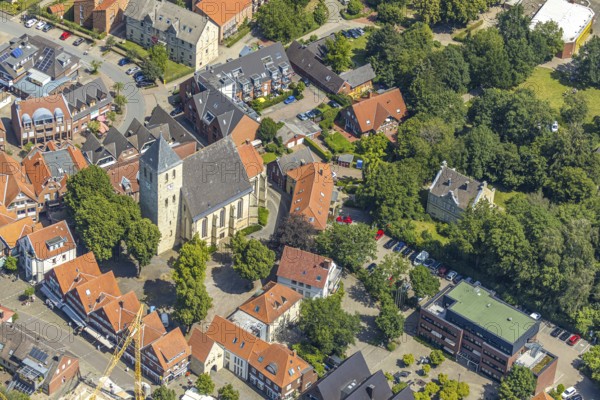 Aerial view, St. Dionysius Catholic Church, church square, St. Dionysius parish office, Havixbeck, Münsterland, North Rhine-Westphalia, Germany, place of worship, DE, Europe, religious community, place of worship, church, parish, denomination, aerial photograph, aerial photography, aerial photography, town centre, rectory, rectory steps, religion, overview, bird's-eye view, birds-eyes view, overview