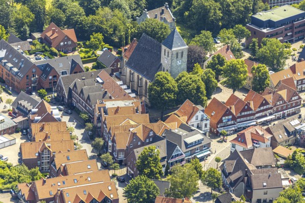 Aerial view, St. Dionysius Catholic Church, church square, Havixbeck, Münsterland, North Rhine-Westphalia, Germany, place of worship, DE, Europe, religious community, place of worship, church, parish, denomination, aerial photograph, aerial photography, aerial photography, town centre, religion, overview, bird's-eye view, overview