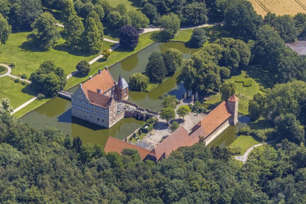 Aerial view, Burg Hülshoff, Museum in honour of the poet Annette von Droste-Hülshoff, Havixbeck, Münsterland, North Rhine-Westphalia, Germany, Annette von Droste-Hülshoff, bridge, castle, castle complex, DE, parental home, Europe, birthplace, moat, manor house, manor building, courtyard complex, aerial view, aerial photography, aerial photography, Renaissance complex, castle, castle garden, overview, defence system, bird's eye view, moated castle, moated castle, moated castle, bird's eye view, overview