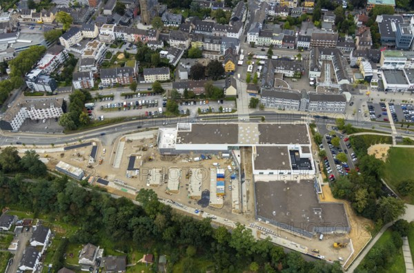 Aerial view, construction site new building at Hefelmann-Park, shopping centre, Westfalenstraße, former Kiekert site, Heiligenhaus, Ruhr area, North Rhine-Westphalia, Germany, Am Hefelmann-Park, construction work, construction, construction area, building site, building plots, construction measure, construction project, construction site, DE, Europe, aerial view, aerial photography, aerial photography, new building, panorama cycle path, overview, bird's-eye view, overview, local supply centre, former foundry Hitzbleck