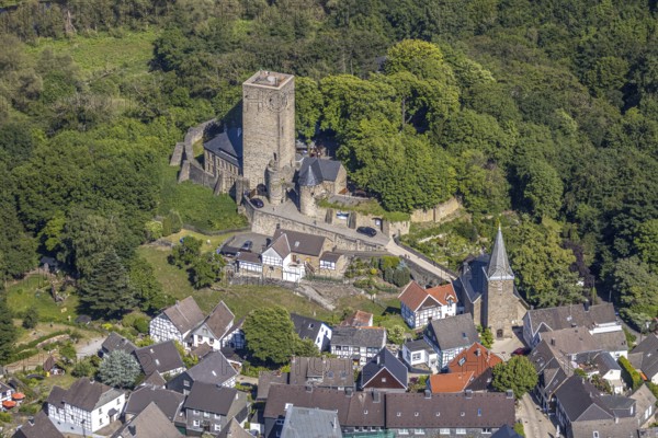 Aerial view, Blankenstein Castle, Protestant Church of the Protestant Parish Welper-Blankenstein, Catholic Church St. Johannes Baptist, Blankenstein, Hattingen, Ruhr area, North Rhine-Westphalia, Germany, place of worship, castle, DE, monument protection, Ennepe-Ruhr district, Europe, religious community, place of worship, hilltop castle, church, parish, denomination, aerial view, aerial photography, aerial photography, religion, ruin, sight, overview, bird's-eye view, forest area, birds-eyes view, historical, overview