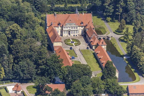 Aerial view, Havixbeck Castle, moated castle, Havixbeck, Münsterland, North Rhine-Westphalia, Germany, castle, castle complex, DE, monument protection, Europe, moat, Havixbeck House, manor house, manor building, courtyard complex, aerial photograph, aerial photography, aerial photography, museum, castle, castle garden, overview, defence system, bird's eye view, moated castle, moat, birds-eyes view, overview