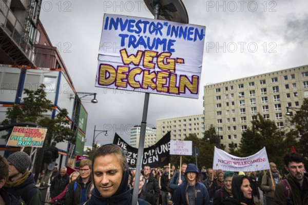 DEU Germany Germany Berlin Demonstration against rent increases and gentrification, covering up investors' dreams