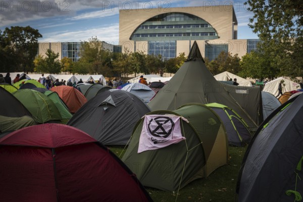 DEU Germany Germany Berlin The protest camp of the extinction rebellion movement next to the Chancellery
