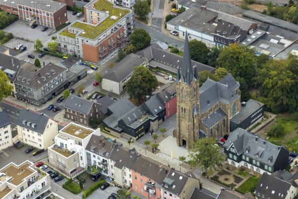 Aerial view, catholic church St. Suitbertus, Heiligenhaus, Ruhr area, North Rhine-Westphalia, Germany, place of worship, DE, Europe, inn, gastronomy, religious community, place of worship, hotel, hotel Thum, hotel facilities, hotel business, church, parish, denomination, aerial photograph, aerial photography, aerial photography, parish office, religion, overview, bird's-eye view, birds-eyes view, overview