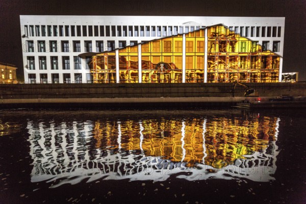 DEU Germany Germany Berlin Light projections and art installations for the 30th anniversary of the fall of the Berlin Wall on 9 Nov. 1989. projection on the City Palace