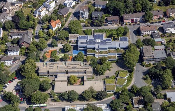 Aerial view, Werner Richard Schule Herdecke, Realschule am Bleichstein, Herdecke, Ruhr area, North Rhine-Westphalia, Germany, Am Sonnenstein, education, educational institution, DE, Europe, primary school, Hengsteyseestraße, aerial view, aerial photography, aerial photography, photovoltaics, photovoltaic system, secondary school, school, solar, solar system, solar energy, solar energy, overview, bird's-eye view, birds-eyes view, overview