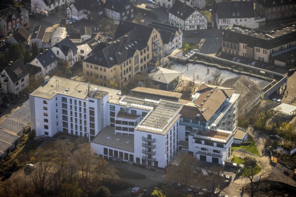 Aerial photo, retirement home GVS Herdecke, primary school, Robert-Bonnermann-Schule, Herdecke, Ruhr area, North Rhine-Westphalia, Germany, DE, Europe, birds-eyes, view, aerial photograph, aerial photography, aerial photography, overview, overview, bird's eye view, education, pupils, college, training, school year, homework, class, year group, education, pedagogy, living, in old age, retirement home, old people's home, care for the elderly