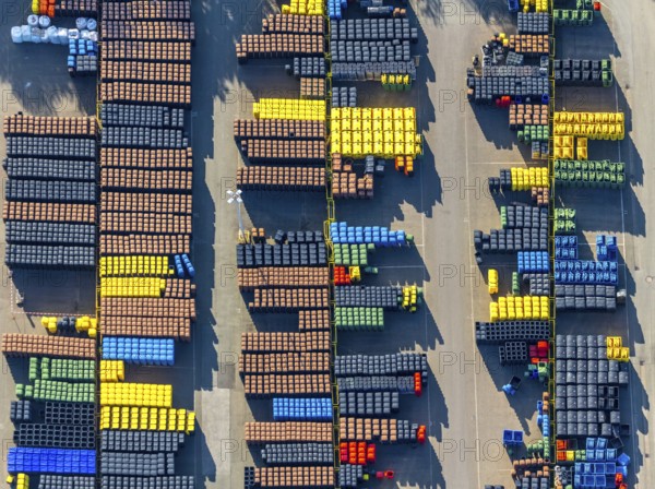 Aerial view, SULO Umwelttechnik GmbH, coloured waste bins, Herford city, Herford, Ostwestfalen-Lippe, OWL, North Rhine-Westphalia, Germany, waste collection systems, waste management, Bünder Straße, DE, Europe, shapes and colours, aerial view, aerial photography, aerial photography, OWL book, OWL book, Ostwestfalenbuch, recycling yard, overview, environmental management, bird's eye view, birds-eyes view, overview