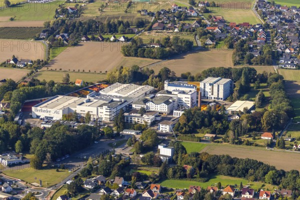 Aerial view, Herforder Brauerei, Schweicheln-Bermbeck, Hiddenhausen, Ostwestfalen-Lippe, OWL, North Rhine-Westphalia, Germany, brewery, DE, Europe, Gebrüder-Uekermann-Straße, aerial photograph, aerial photography, aerial photography, OWL book, OWLBuch, Ostwestfalenbuch, overview, bird's-eye view, bird's-eye view, overview