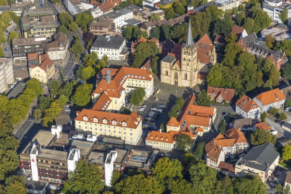Aerial view, old town, city centre, Herford Minster, town hall, Herford city, Herford, Ostwestfalen-Lippe, OWL, North Rhine-Westphalia, Germany, authority, City, DE, Europe, city centre, aerial view, aerial photography, aerial photography, Münsterkirchplatz, OWL-Buch, OWL-Buch, Ostwestfalenbuch, Rathausplatz, city administration, overview, bird's-eye view, birds-eyes view, overview