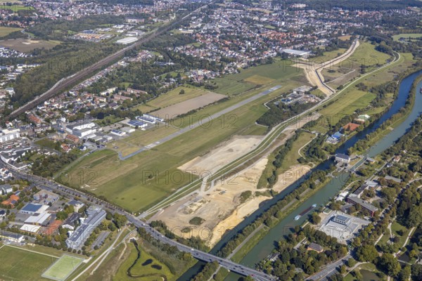 Aerial view, Hamm airfield, Mattenbecke sewage treatment plant, Lippe floodplain, Hamm lock, Lippe river, Datteln-Hamm canal, construction site, Hamm, Ruhr area, North Rhine-Westphalia, Germany, wastewater treatment plant, wastewater treatment, DE, Europe, flight emission, airport, aircraft noise, airfield, airfield site, sewage treatment plant, runway, aerial photograph, aerial photography, aerial photography, Münsterstrasse, runway, overview, bird's-eye view, water treatment plant, water purification plant, birds-eyes view, overview