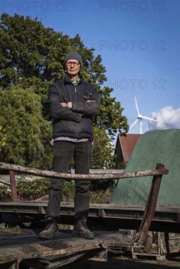 DEU Germany Germany Vetschau The farmer Heiner Lütke Schwienhorst on his farm in Ogrosen