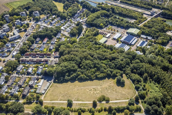 Aerial view, residential area Schleusenweg, Waterways and Shipping Office Duisburg-Meiderich Bauhof Herne, Schleuse Ost, Herne, Ruhr area, North Rhine-Westphalia, Germany, DE, Europe, aerial view, aerial photography, aerial photography, Rhine-Ruhr metropolitan region, overview, bird's-eye view, overview